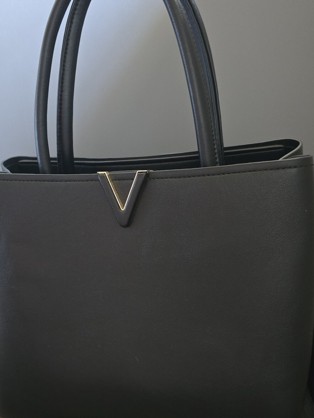 Tote Handbag - V Accent